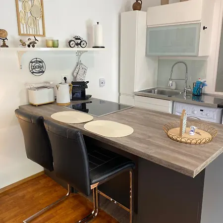 Im Wienerwald - مودلينغ