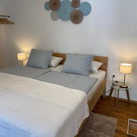 Im Wienerwald - شقة